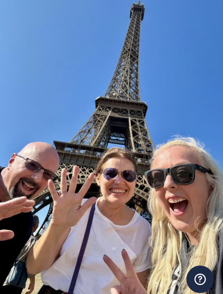 Paris with love by walk..
